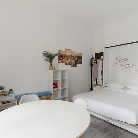 Guesthost - Comfy & Lovely Studio-apartment